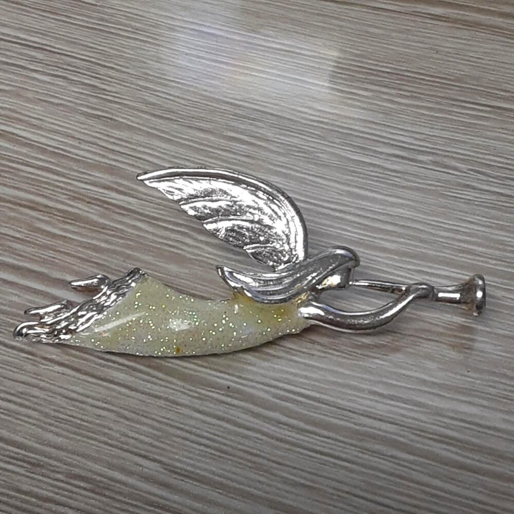 Vintage signed AAI Angel w/trumpet Brooch Pin Silver tone Glitter enamel holiday